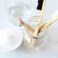 Le proprietà del bicarbonato di sodio: gli usi in ambito estetico e per le pulizie domestiche